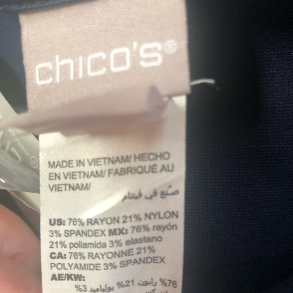 Chico’s so slimming Juliet pants NWT sz 12(Chico 2